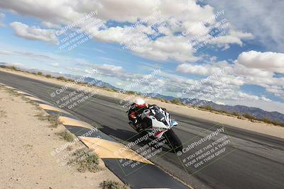 media/Nov-16-2025-Race Pace (Sun) [[8c5fa54630]]/Verified Riders/6-Turn 10 Inside (1145am)/